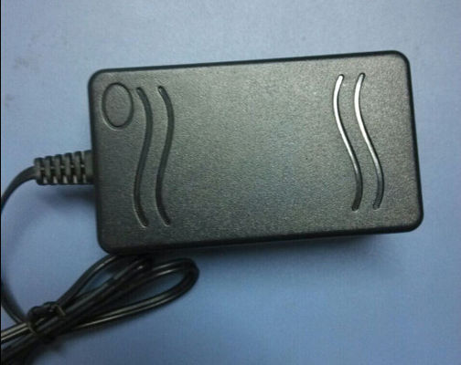 نظارت بر امنیت آداپتورهای آنان دسکتاپ آداپتور برق 7V 2570mA EN60950