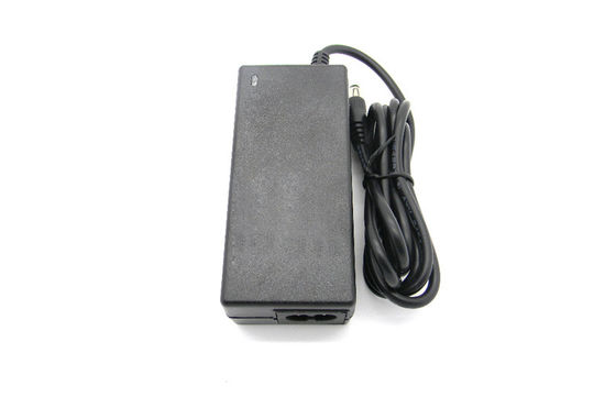 دسکتاپ برق منبع تغذیه سوئیچینگ / خارجی 12V آداپتور 5A