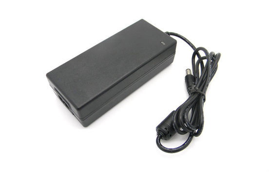دسکتاپ برق منبع تغذیه سوئیچینگ / خارجی 12V آداپتور 5A