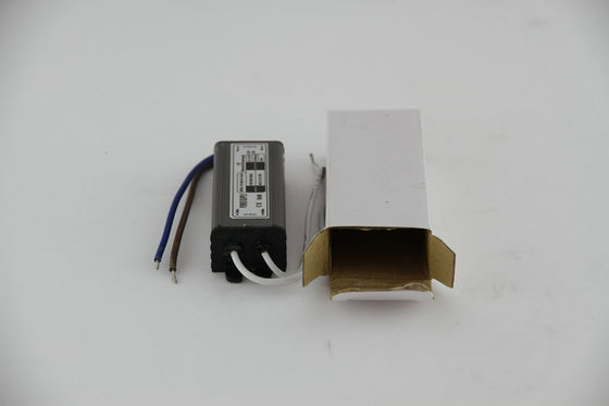 کارآمد 220 V AC ثابت جریان AC به DC LED 300MA راننده با OLP / OVP